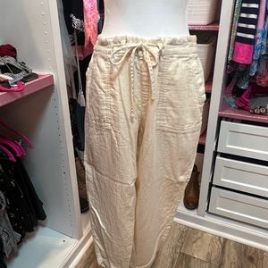 Nice comfy pants. Like new condition. No signs of wear.